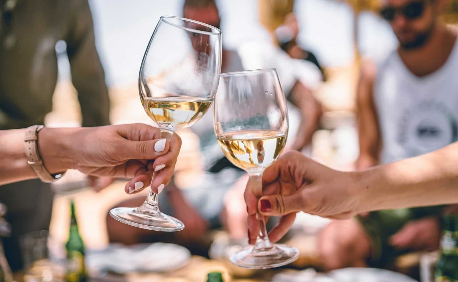 Refreshing Indian White Wines For Summer Season