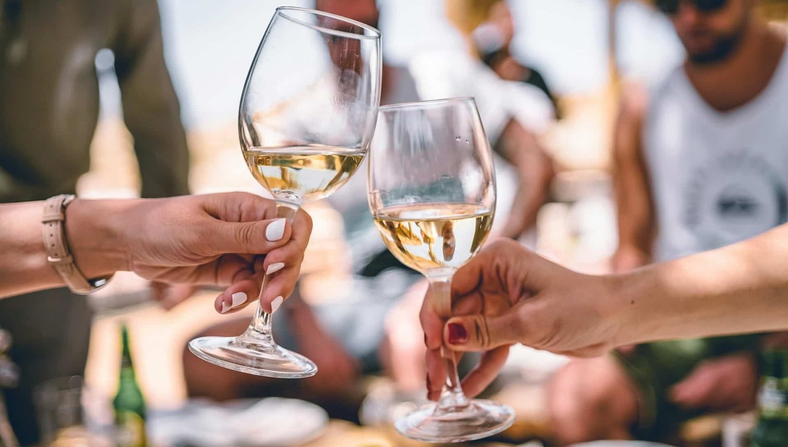 Best French White Wines For Your Home Bar