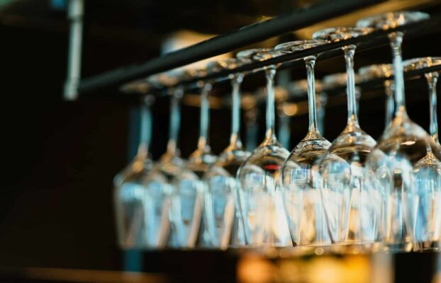 Selecting Wine Glasses for Service: An Easy Guide